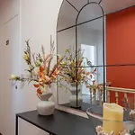 Au Louvre Authentiek In Apartamento De Haan