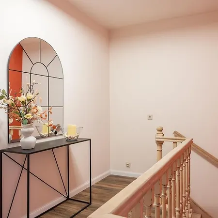 Au Louvre Authentiek In 아파트 *