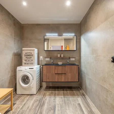 Au Louvre Authentiek In 데한