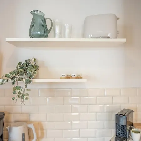 Au Louvre Authentiek In 아파트 *